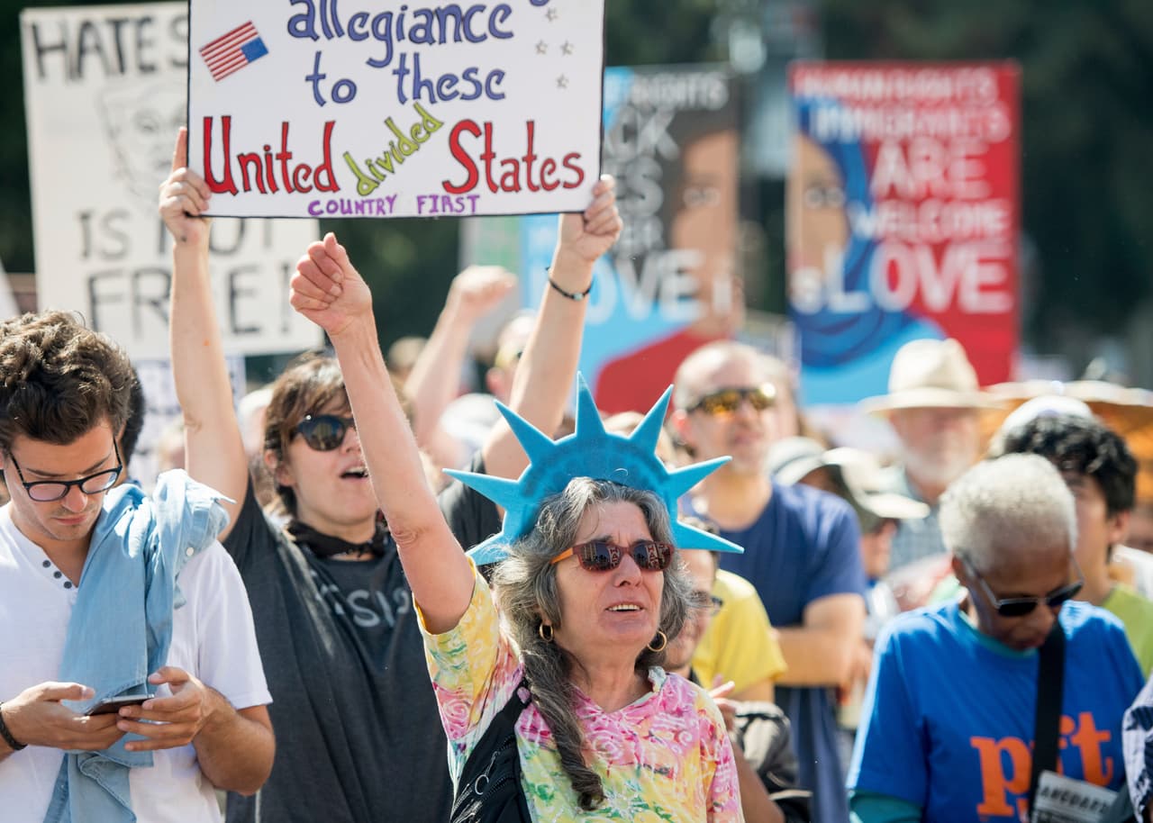 "No Trump, no KKK, no fascist USA", la consigna.