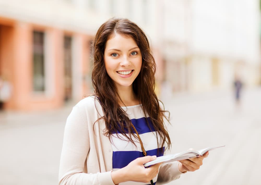 <b>PISCIS</b>
<br> Ten por seguro que este será tu año. Habrá sobre todo mucho crecimiento personal y profesional a través de los 12 meses. El romance estará muy intenso sobre todo en los primeros seis meses del año.