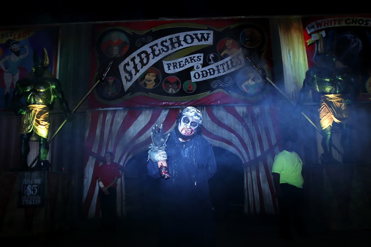 'Dark Harbor' incluye un circo y varios laberintos donde los visitantes estarán cara a cara con todo un elenco de personajes espeluznantes.