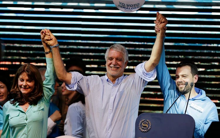Peñalosa vuelve a la alcaldía de Bogotá y acaba con 12 años de gobiernos de izquierda