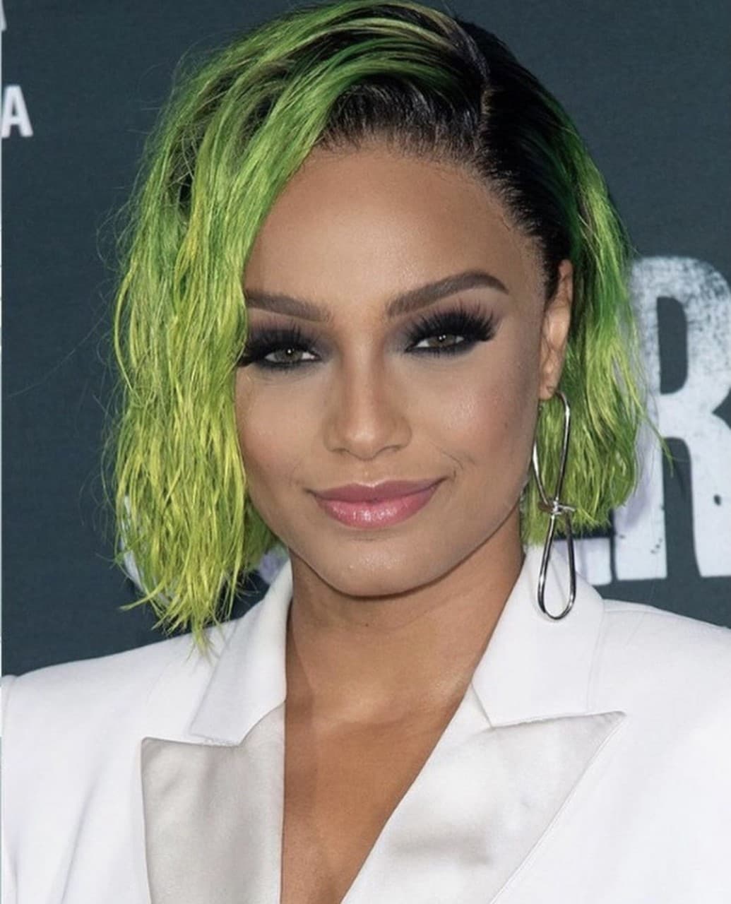 La talentosa modelo francesa nació en Martinica y fue criada en Guyana, Francia.