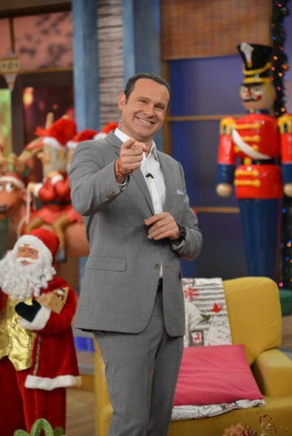 Alan estaba más que contento pues reveló que se convertirá en papá, junto a su pareja, Cristina Bernal.