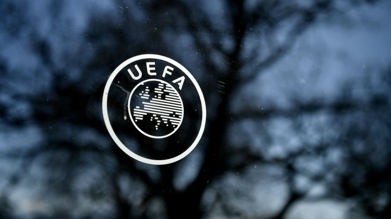 UEFA pone fin al límite de un 30% de público en los estadios