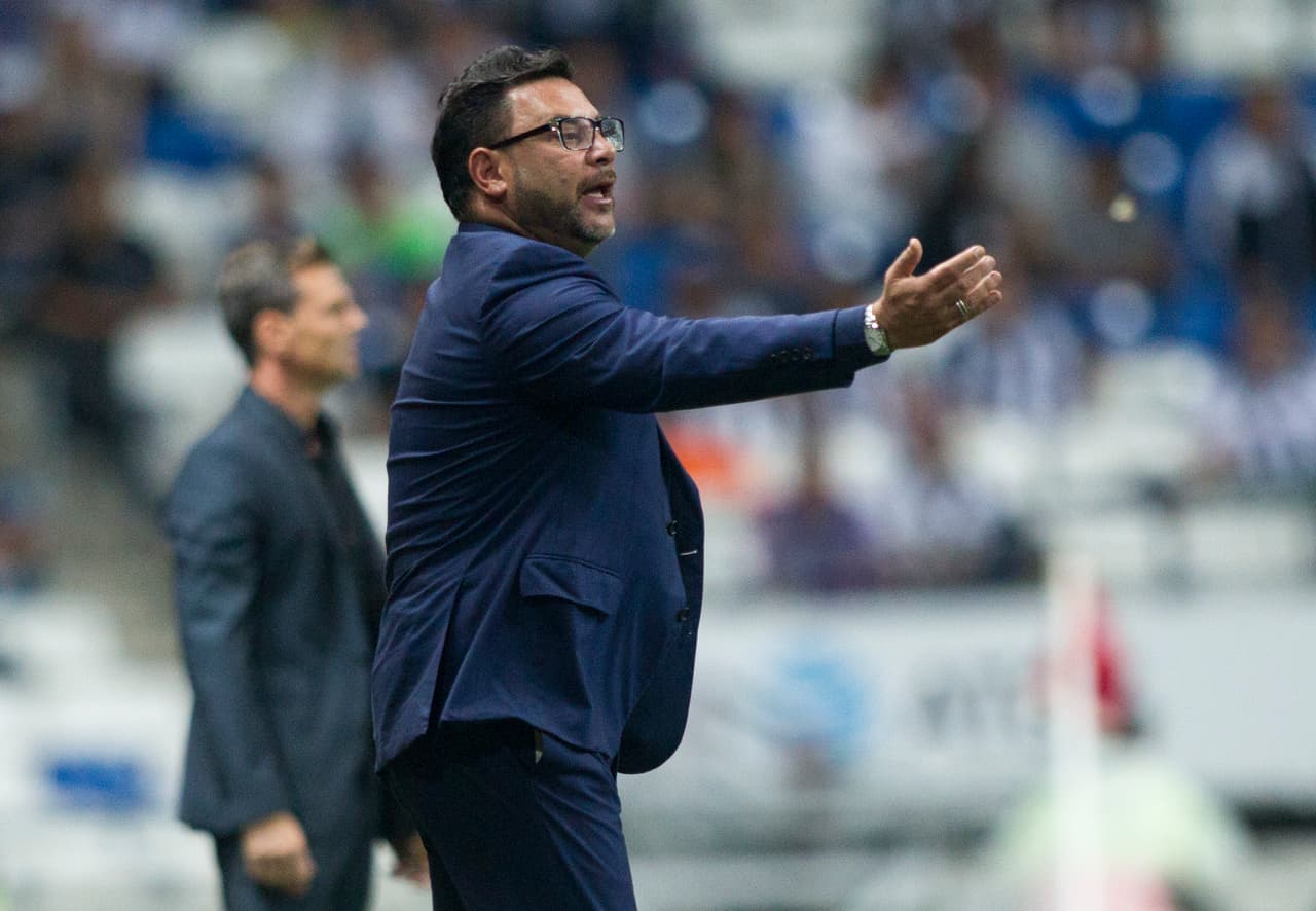 El argentino Antonio Mohamed, técnico del Celta, está muy interesado en contar con el argentino Guido Pizarro y Filip Djuricic, que llegarían como refuerzos para Europa League.