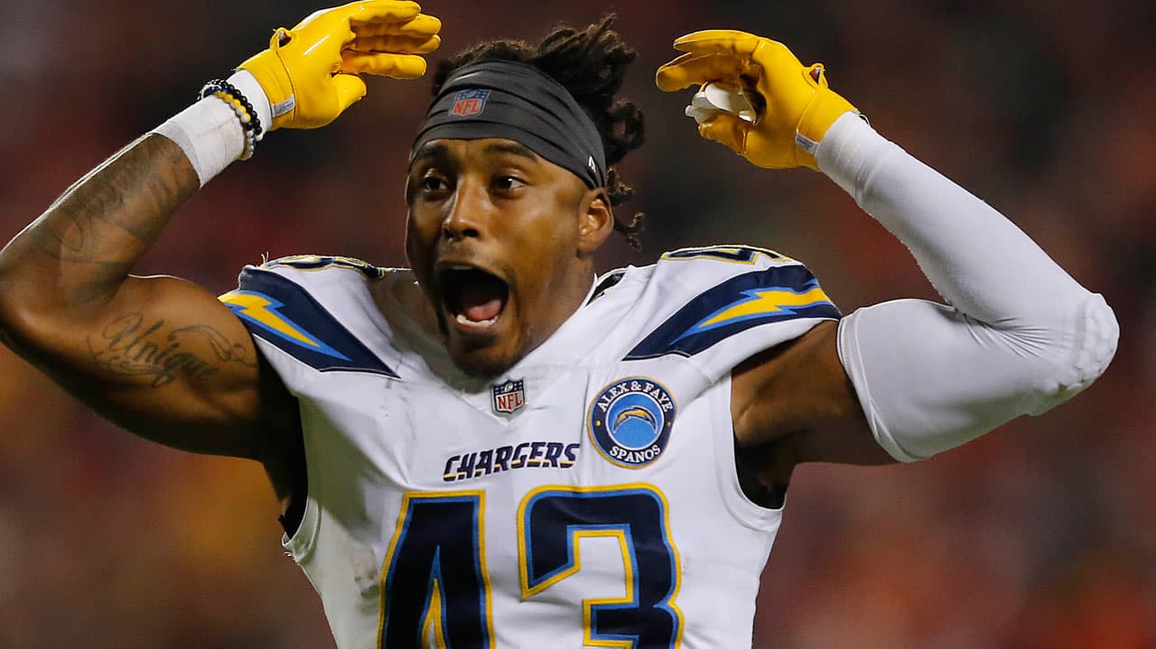 Michael Davis fue sancionado por la NFL