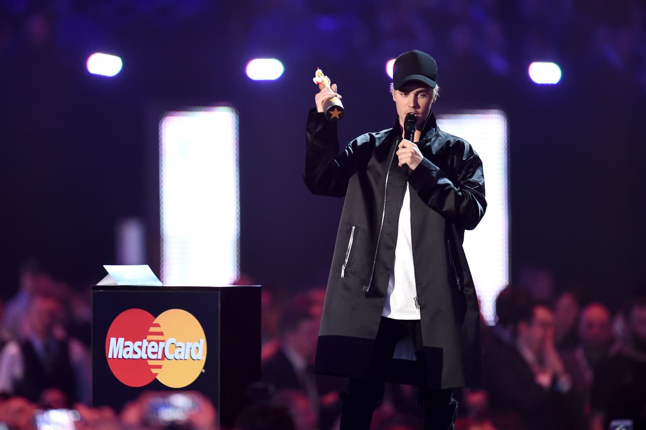 Justin se llevó el premio a Mejor Artista Internacional Masculino.