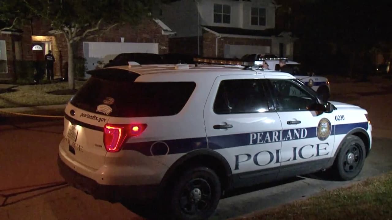 Mueren cinco personas tras un choque en Pearland: una de las víctimas es adolescente