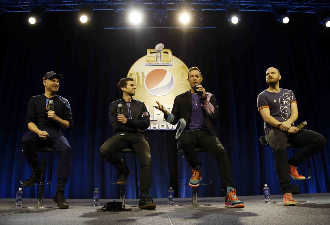 <b><a href="https://www.univision.com/especiales/teleton-usa/hasta-coldplay-chris-martin-se-sumo-a-la-causa-convirtiendose-en-el-momento-inolvidable-del-teleton-usa-video">Coldplay</a></b> ha puesto en pausa sus planes para hacer una gira por su nuevo álbum, debido a que les preocupa el impacto ambiental que puedan tener los conciertos.
<br>