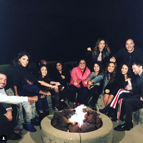 En dicha charla el cantante de 46 años, entre lágrimas, le dice a su madre que nunca revelará por qué le pidió el divorcio a Mayeli.