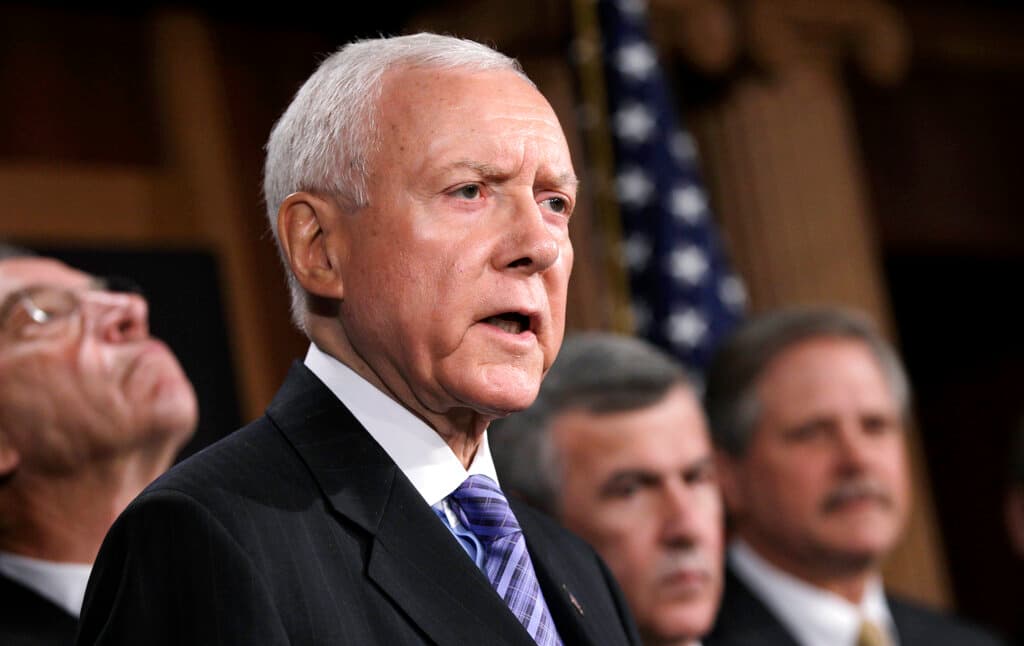 Muere el exsenador republicano Orrin Hatch, quien impulsó la agenda antiinmigrante durante varios años