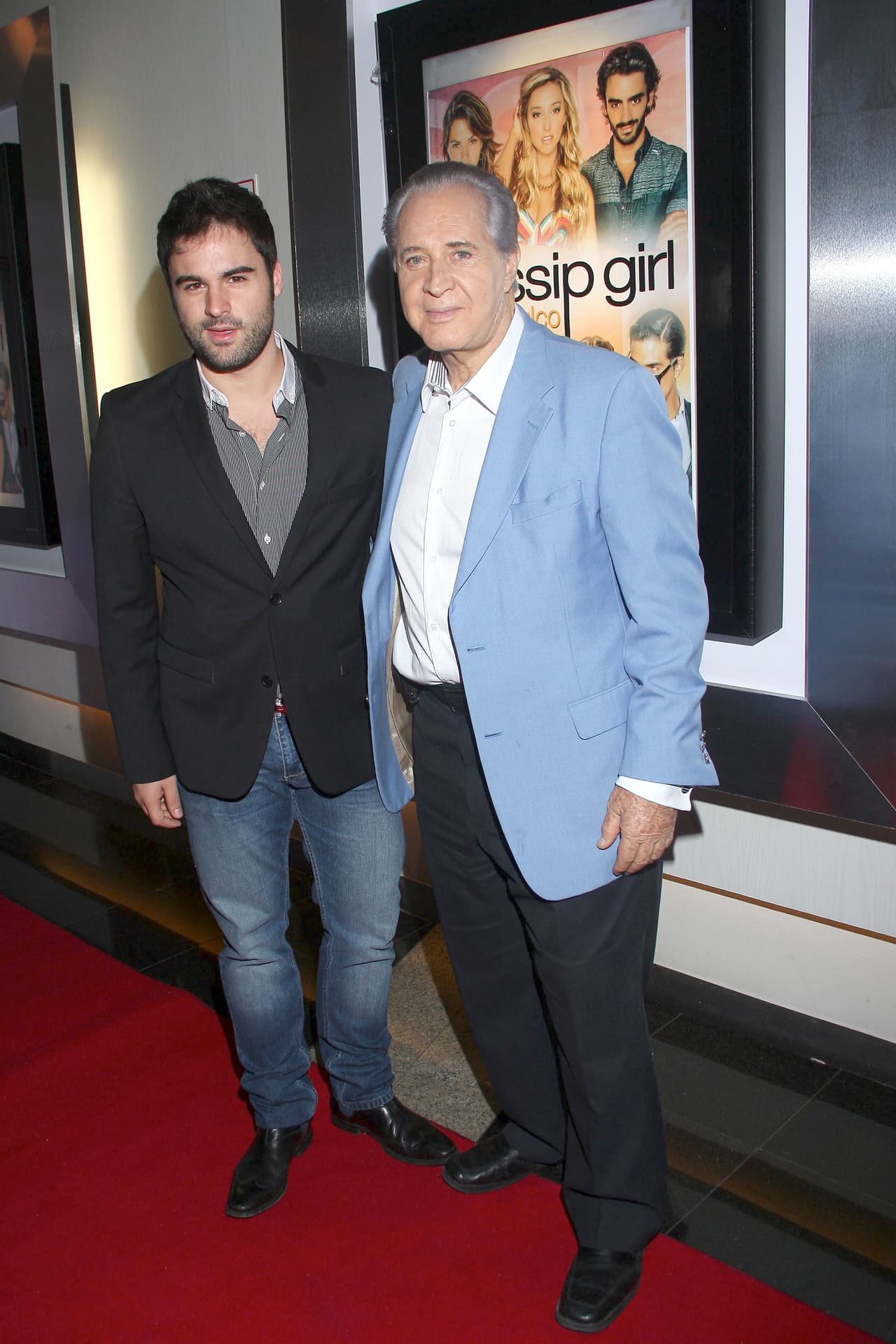 En donde interpretó a 'Beto Carmona'. Padre e hijo disfrutan mucho el tiempo que pasan juntos y este día ha de ser uno de ellos.