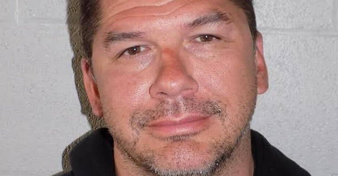 El alcalde de Stockton rechaza las acusaciones de haber jugado 'strip  poker' con menores