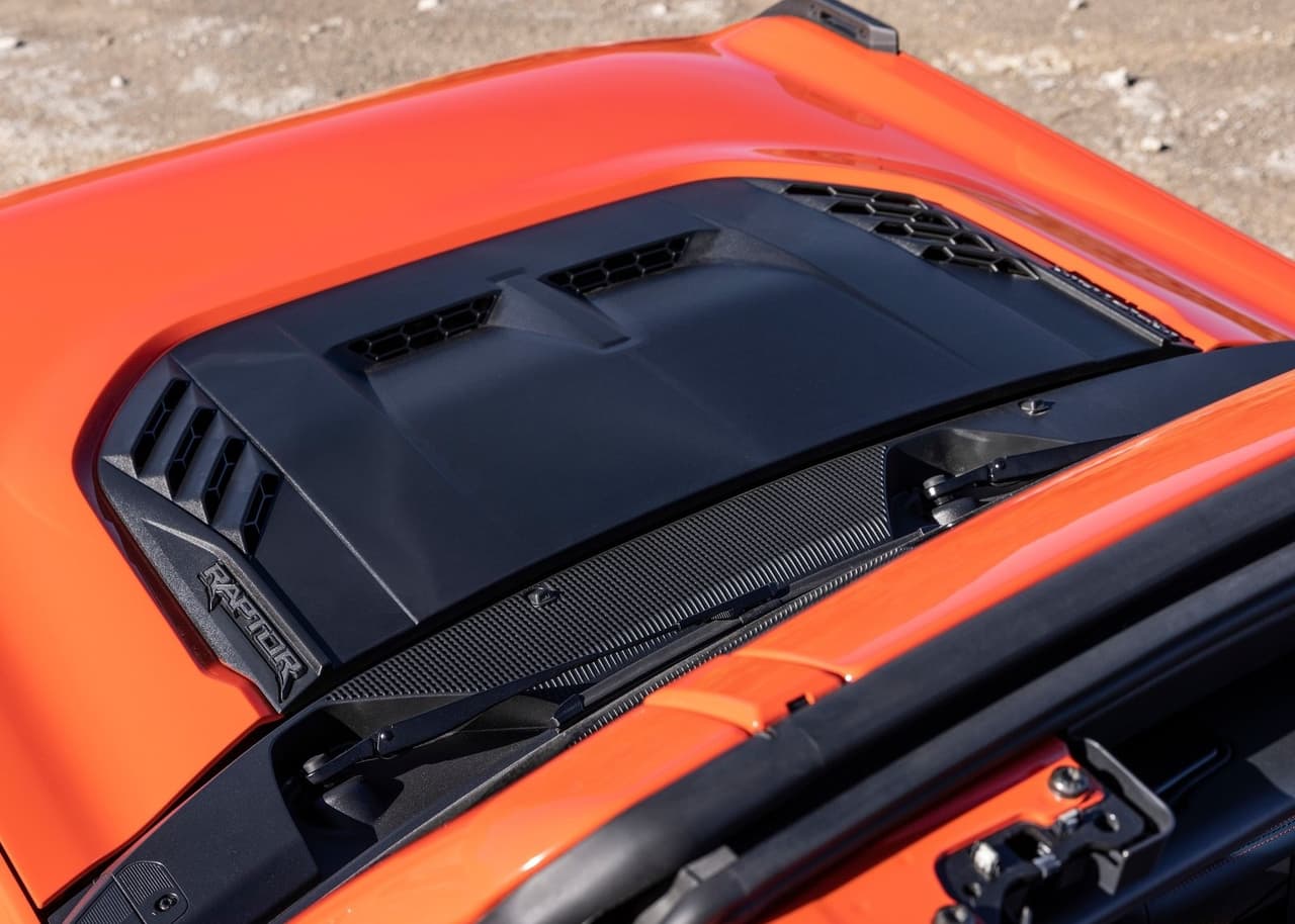 Ford recientemente presentó a la nueva integrante en su familia de SUVs: la Ford Bronco Raptor 2022.