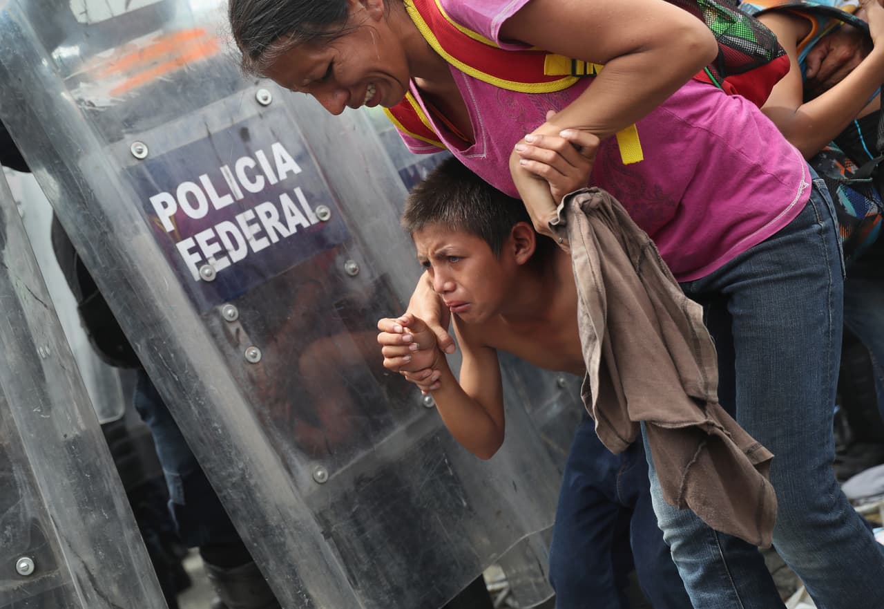 Qué se sabe de la ‘Operación sting’, el plan de Biden para frenar las caravanas de migrantes