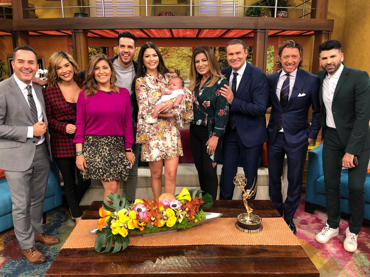 Aquí toda la familia junta. Gael estuvo esta mañana muy fotografiado.