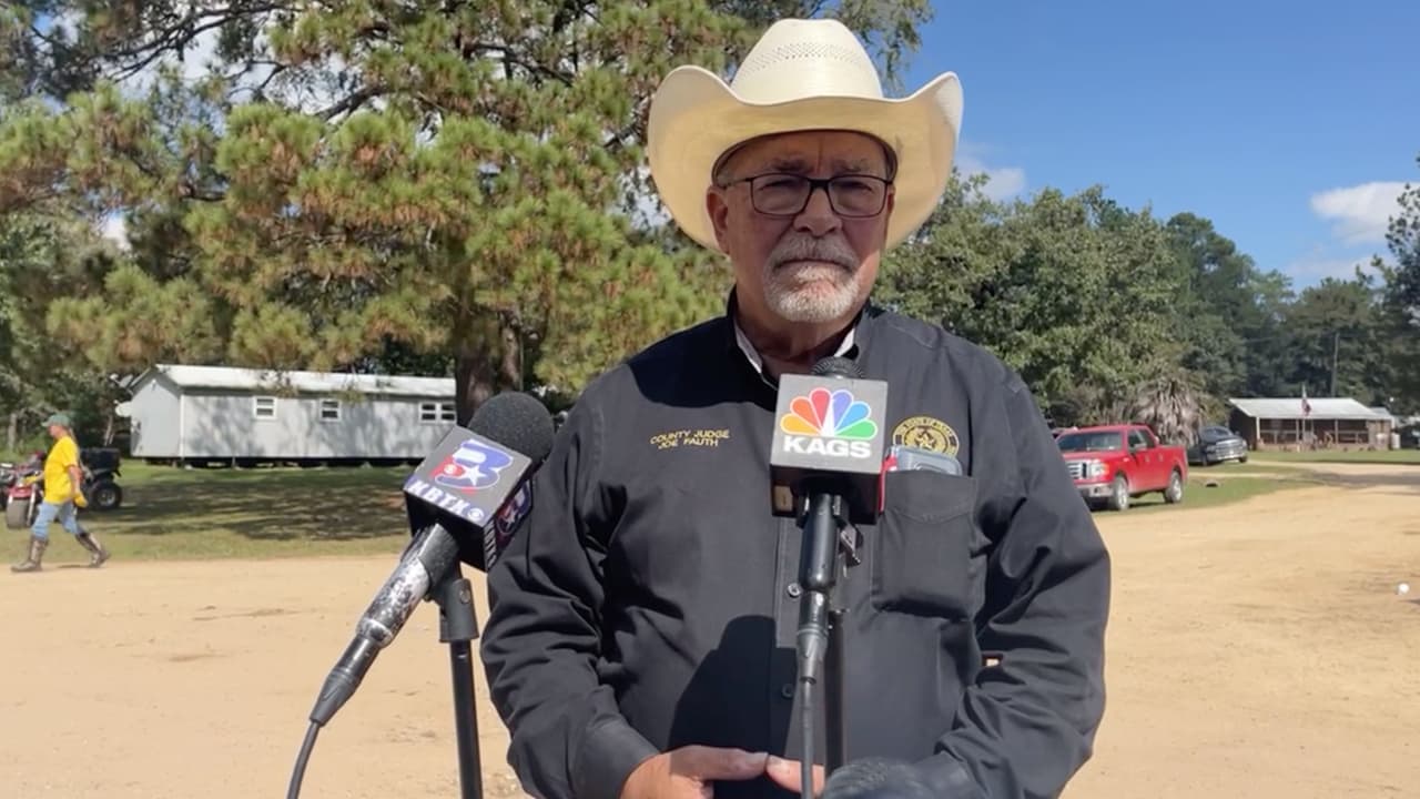 "No les puedo decir que emocionados estamos de poder compartir esta noticia, sentimos un gran alivio, está vivo, consciente, un poco deshidratado y está con su mamá", indicó el
<b><a href="https://www.facebook.com/noticias45houston/videos/391931879008551" target="_blank">juez del condado </a></b>Grimes, Joe Fauth III.
<br>