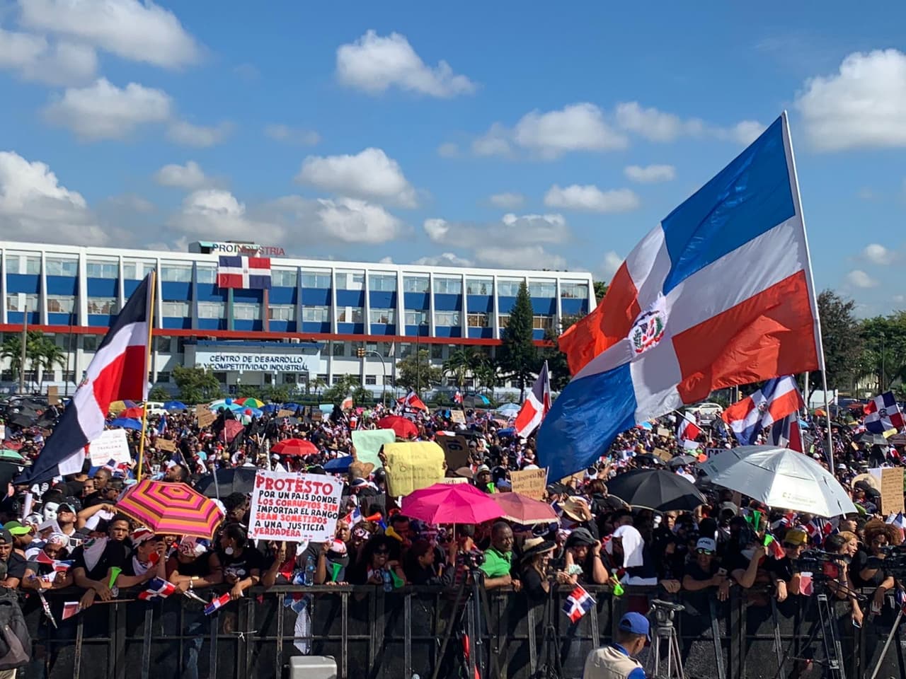 Elecciones en la República Dominicana: listos en Filadelfia para recibir a los votantes 