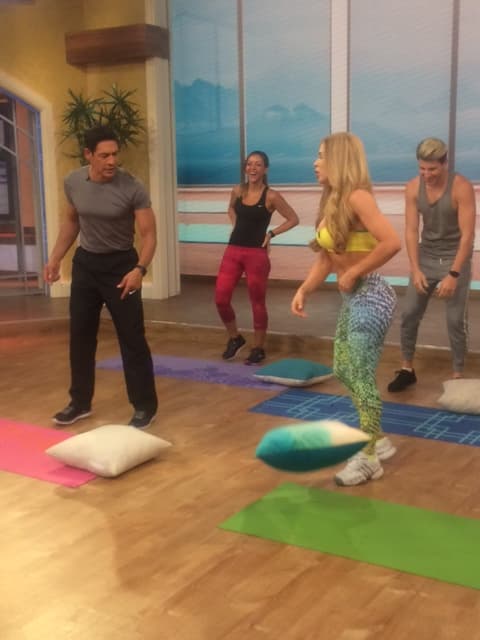 La rutina de ejercicios de Claudia Molina te ayudará a mantener el equilibrio.