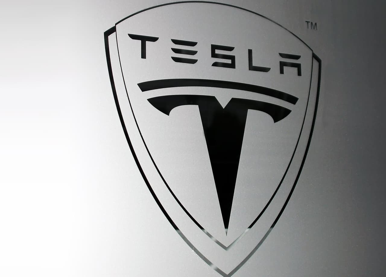 La compañía californiana arrancó el 2020 cotizando en 424 dólares por acción. Ahora, seis meses después, cada acción ha podido cambiarse por 1,135 dólares, un incremento del 167% solo este año.