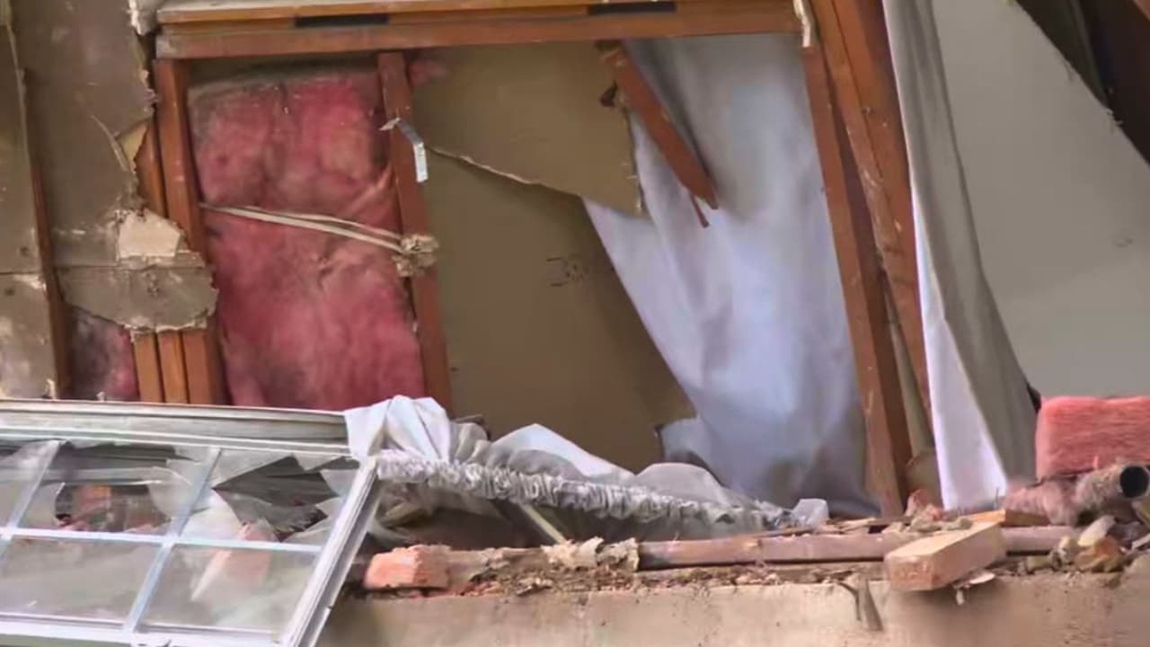 <h3 class="cms-H3-H3">Lo que sigue </h3>
<br>La Policía de Dallas continúa recabando información y
<b>piden a cualquier persona que haya presenciado el accidente o tenga datos que puedan ayudar, que se comunique con las autoridades.</b> Este incidente vuelve a poner sobre la mesa la preocupación por los excesos de velocidad en calles residenciales y la necesidad de
<b>mayor control en zonas donde viven familias con niños.</b>