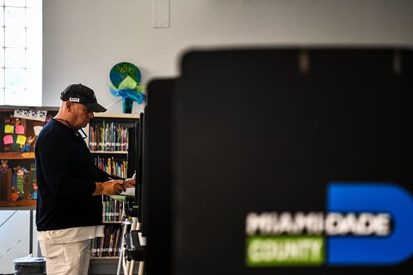 Florida era el gran premio del día, con 219 delegados en disputa. El estado del sur es también uno de laz zona donde hay más población de riesgo de contraer coronavirus, dada la gran cantidad de mayores de 65 años y retirados que se residencian en la península.