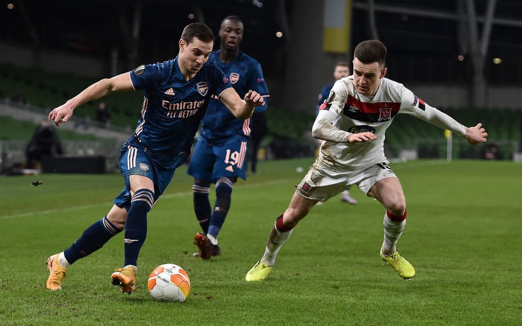 Nketiah (12’), El Nenny (18’), Willock (67’) y Balogun (80’) hicieron los tantos para el equipo del estratega español. Flores (22’) y Hoare (85’) descantaron por el conjunto irlandés. Arsenal enfrentará al Burnley en su siguiente compromiso del máximo circuito del futbol inglés, donde se ubican en la parte baja de la tabla.