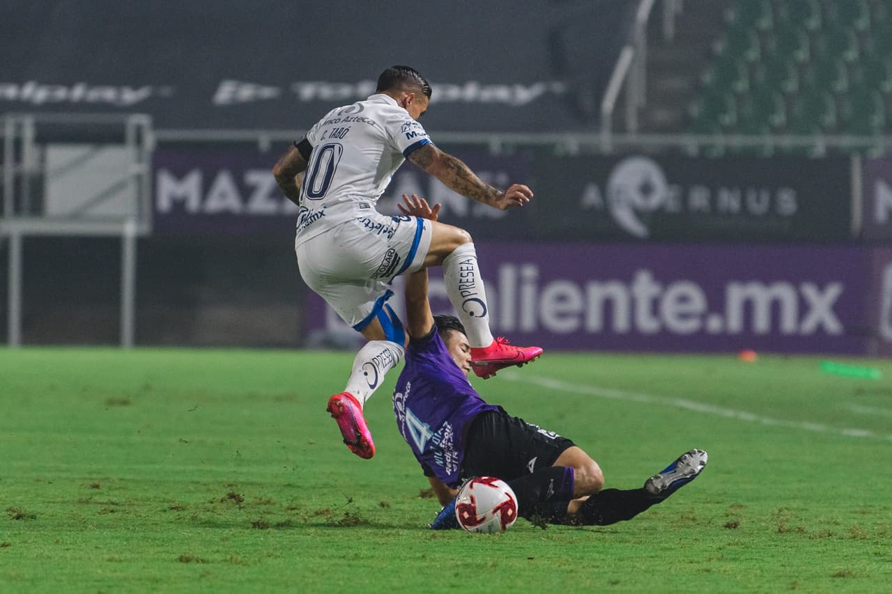 Puebla no le tiene a piedad a Mazatlán y les pegan una guamiza de 1-4 en El Kraken.