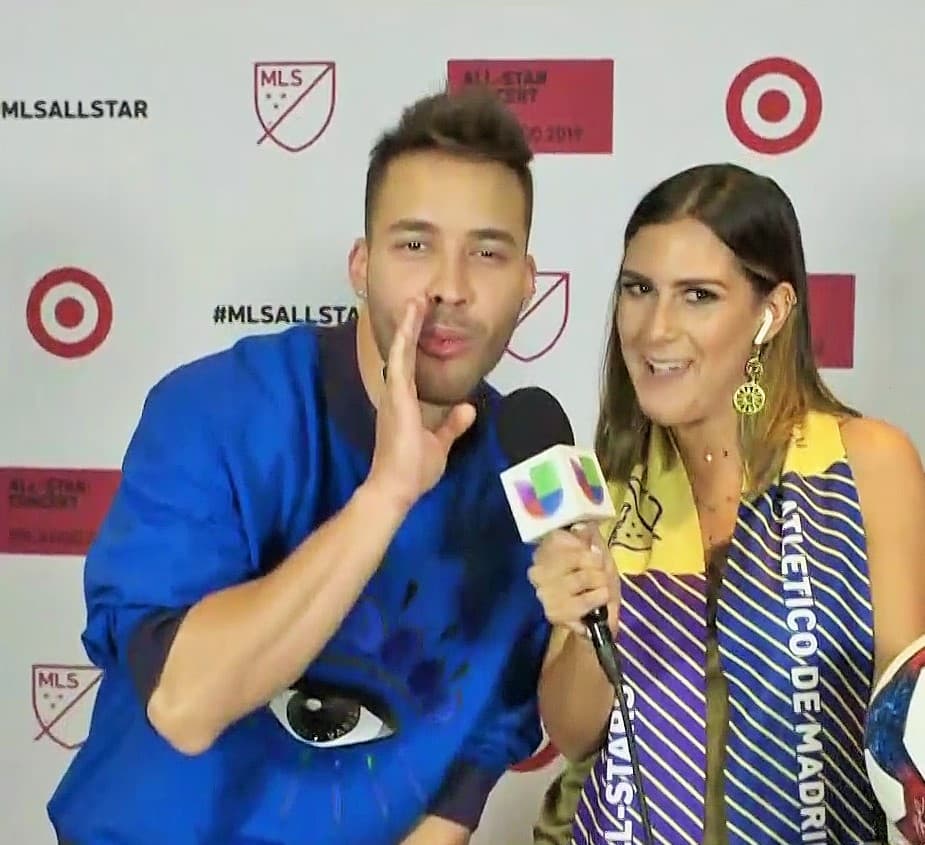 Esta semana, nuestra conductora Jessi Rodríguez entrevistó al intérprete de ‘Darte un beso’, juntos dieron la primicia de la presentación que el dominicano tendrá el 27 de julio en la Major League Soccer.
<br>