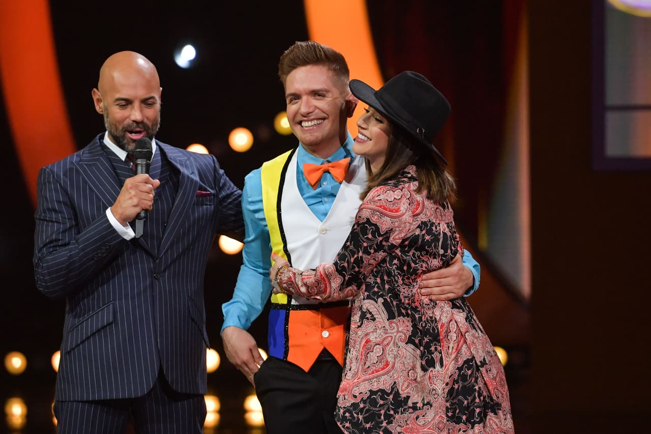 El cantante confesó en los ensayos del show que estaba a punto de convertirse en padre de una niña. Agregó que él había nacido "para ser papá".