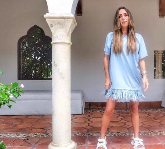 Tres años después de la adquisición, en diciembre de 2020, 
<b><a href="https://www.univision.com/famosos/galilea-montijo-habla-ines-gomez-mont-situacion-legal-fotos">la propiedad fue vendida por 17 millones de dólares</a></b>, de la cual obtuvieron una ganancia de 1.5 millones.
<br>