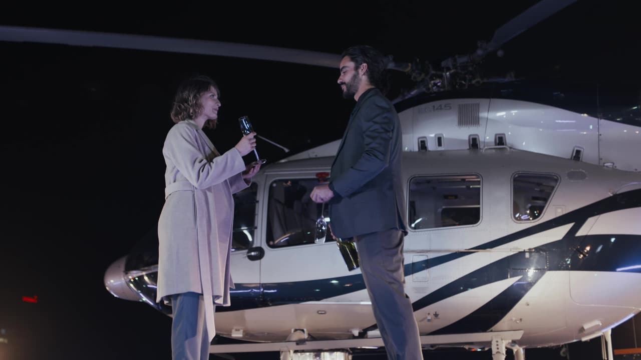 Brindaron por ellos y por el amor que, según Larios, ambos se tienen.