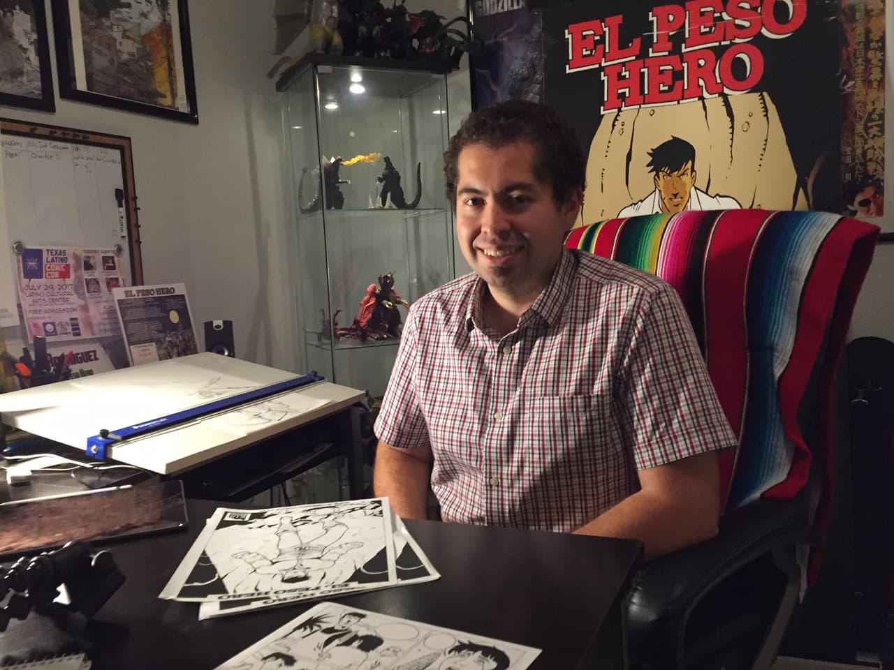 Conoce al superhéroe creado por un maestro en Texas para defender a los inmigrantes en la frontera
