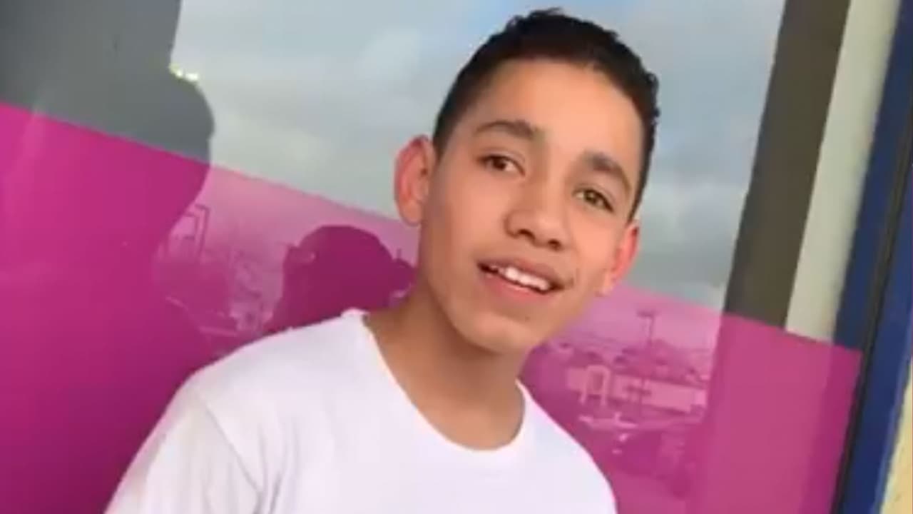 Sergio Marquina grabó al joven y lo publicó en las redes sociales.
