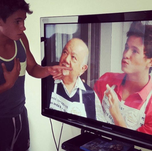 Al integrarse al elenco de Como dice el dicho Michael interpreta a Poncho, un niño que trabaja en la cafetería.