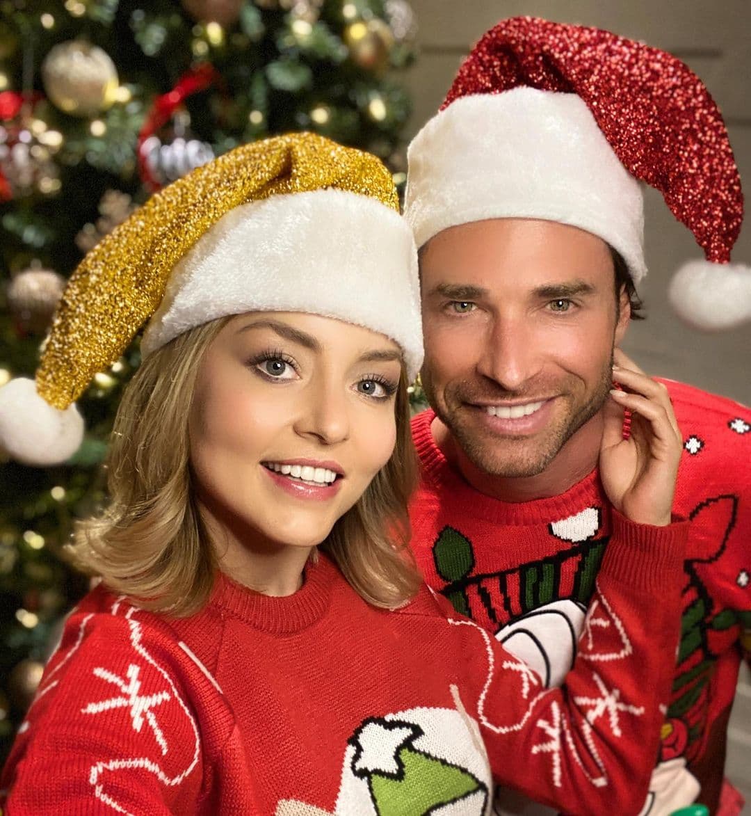 Al término de la telenovela comenzaron una gira nacional para presentar la obra de teatro 'Los derechos de las mujeres'. Un mes y medio después ella se fue a Francia y ahí se dio cuenta que lo extrañaba.