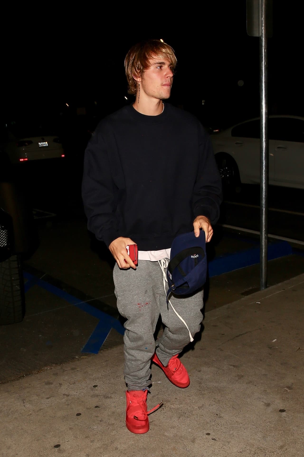 Desde hace años van a Hillsong, un templo con sede en Australia.