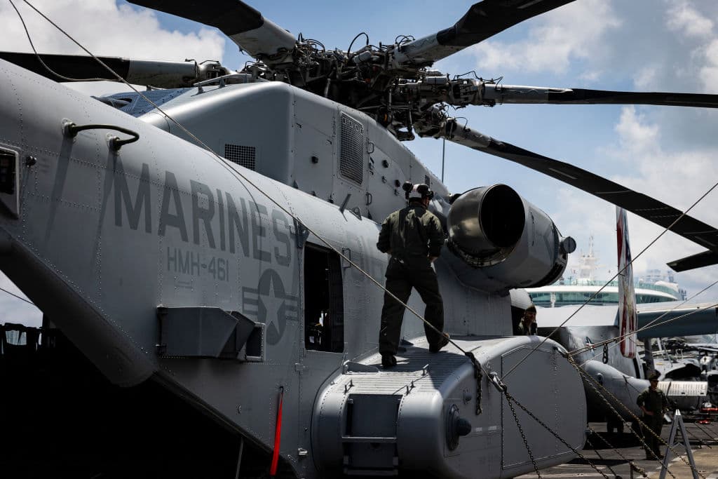 La Semana Naval de Miami ofece experiencias enriquecedoras a quienes desean conocer más sobre la Armada de los Estados Unidos.