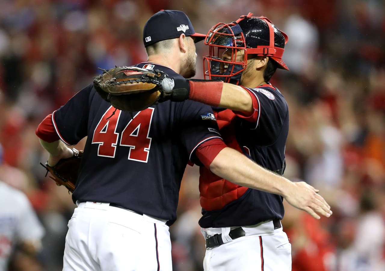 En el cuarto juego Los Angeles Dodgers fueron superados 6-1 por los Washington Nationals.
