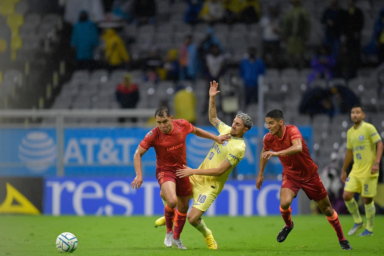 Henry Martín hizo un doblete para darle el triunfo al América en contra de unos Bravos que estuvieron cerca del empate.