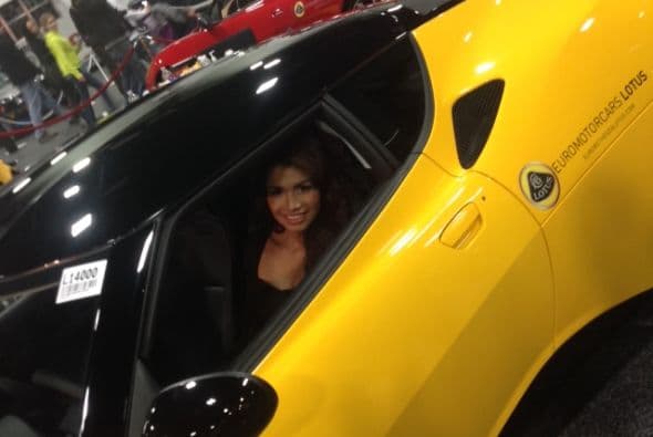 Marisela regresó a casa feliz de haber tenido la oportunidad de asistir al auto show en Washington y sentir el calor de su gente. La reina se divirtió tomándose fotos con sus admiradores y repartiendo autógrafos.