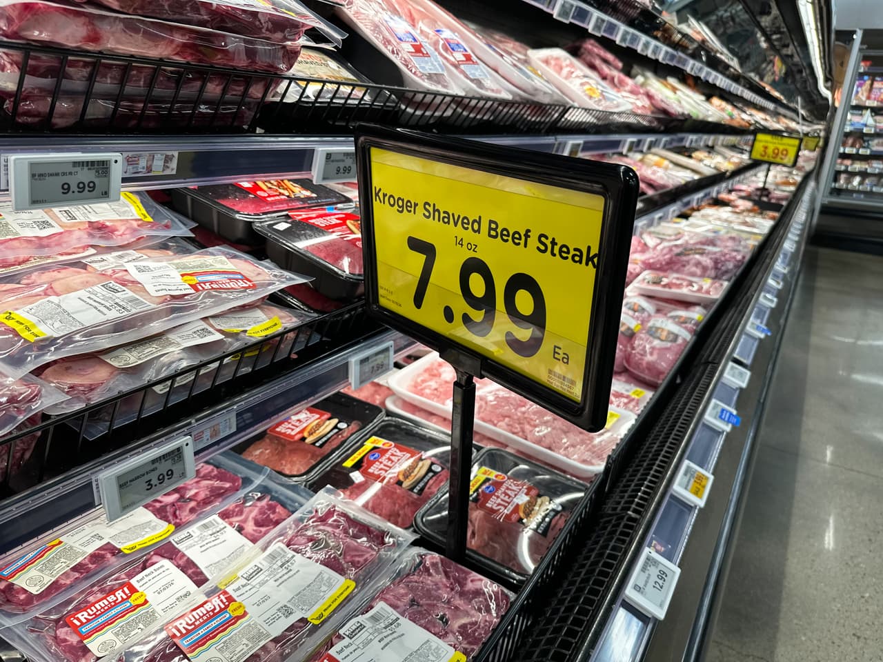 Los precios de la carne son cada vez más altos: así golpea el bolsillo de las familias latinas en Chicago