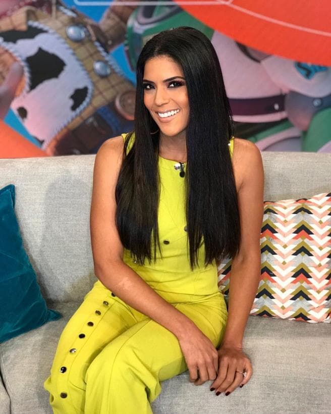 En los últimos meses la habíamos visto lucir una preciosa cabellera extra larga con la ayuda de extensiones, sin embargo, hace unas semanas decidió despedirse de ellas para dejar respirar a su cabello natural.