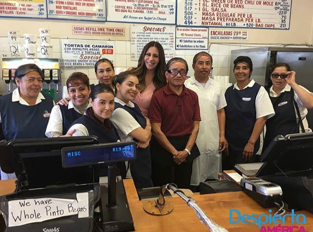 Probamos el burrito más grande del país. (Marzo 29, 2016)