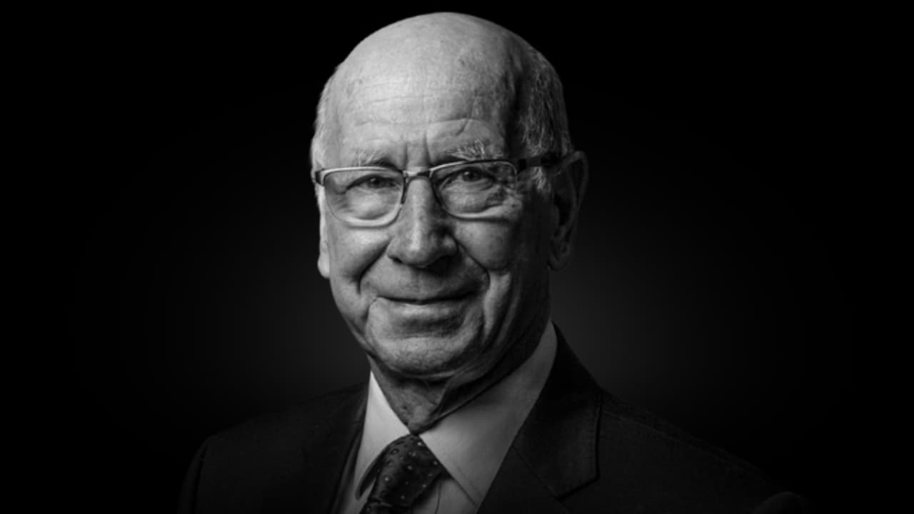Sir Bobby Charlton, leyenda del futbol inglés, muere a los 86 años