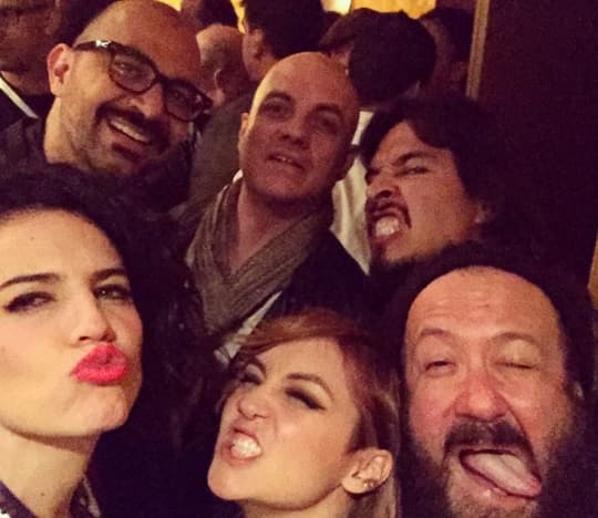 También se tomaron una foto con los chicos de Moderatto.