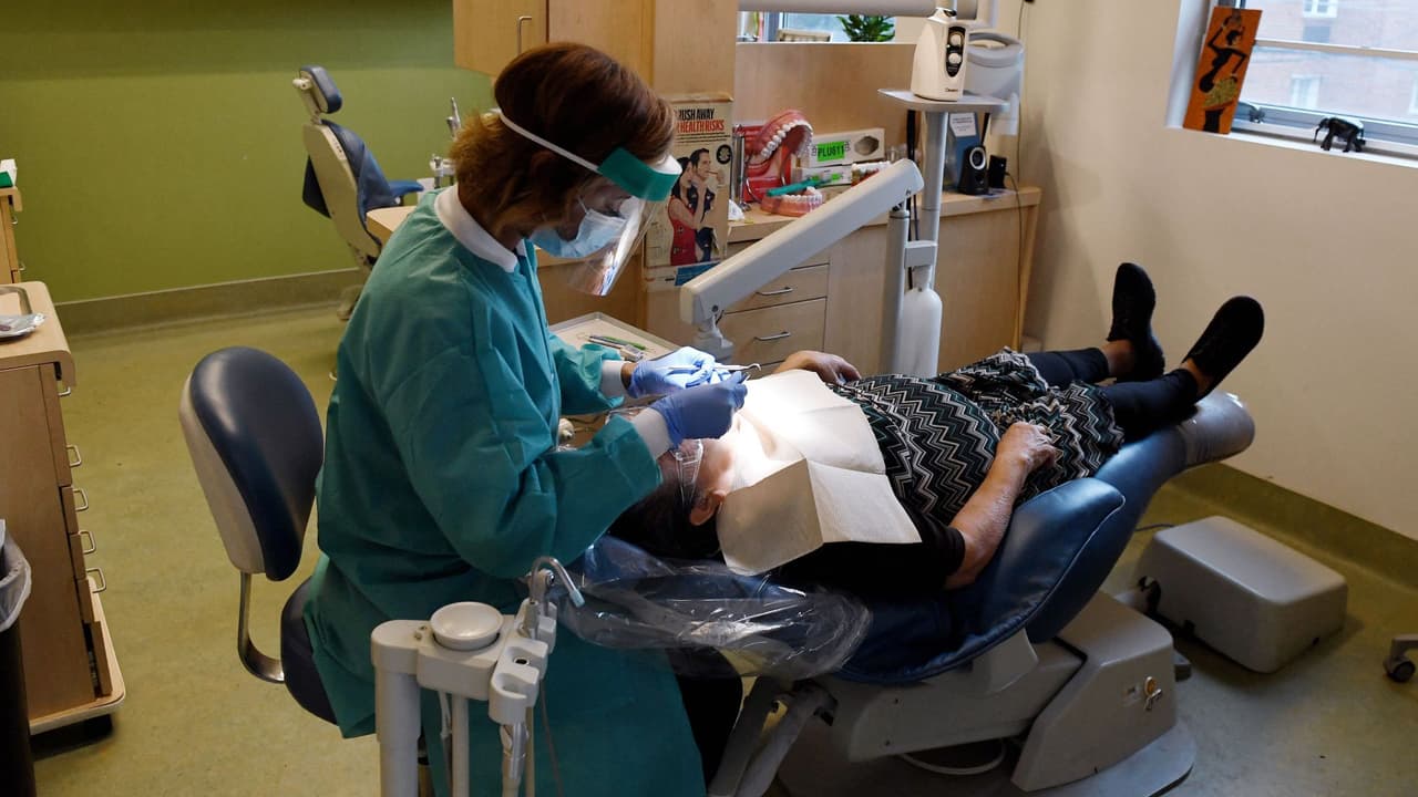 ¿Cómo saber si aplicas para un seguro médico gratuito o a bajo costo en Washington DC?