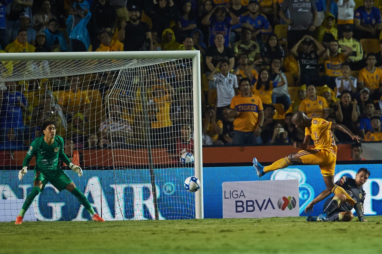 during the game Tigres UANL vs América, corresponding to day 6 of the Torneo Clausura 2019 of the Liga BBVA MX, at Universitario Stadium, on August 24, 2019. 
<br>
<br> durante el partido Tigres UANL vs América, correspondiente a la jornada 6 del Torneo Apertura 2019 de la Liga BBVA MX, en el Estadio Universitario, el 24 de Agosto de 2019.