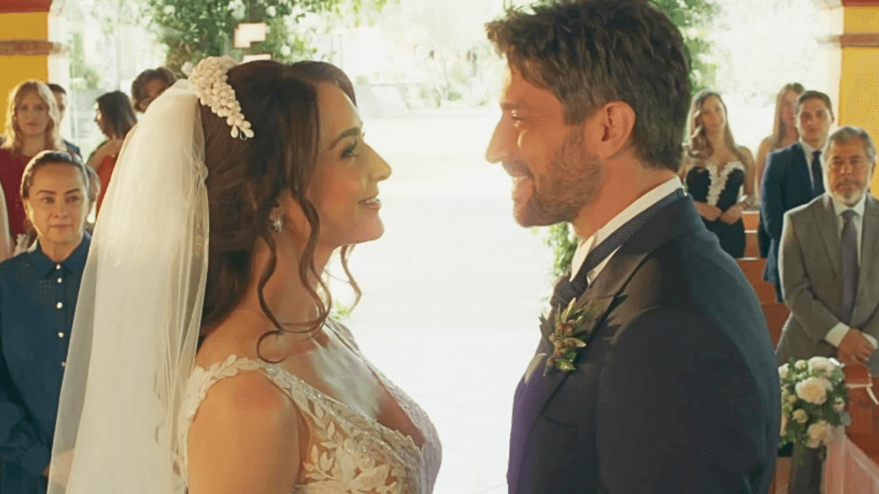 Aitana y Luciano fueron felices para siempre | Mi Verdad Oculta | Capítulo 82