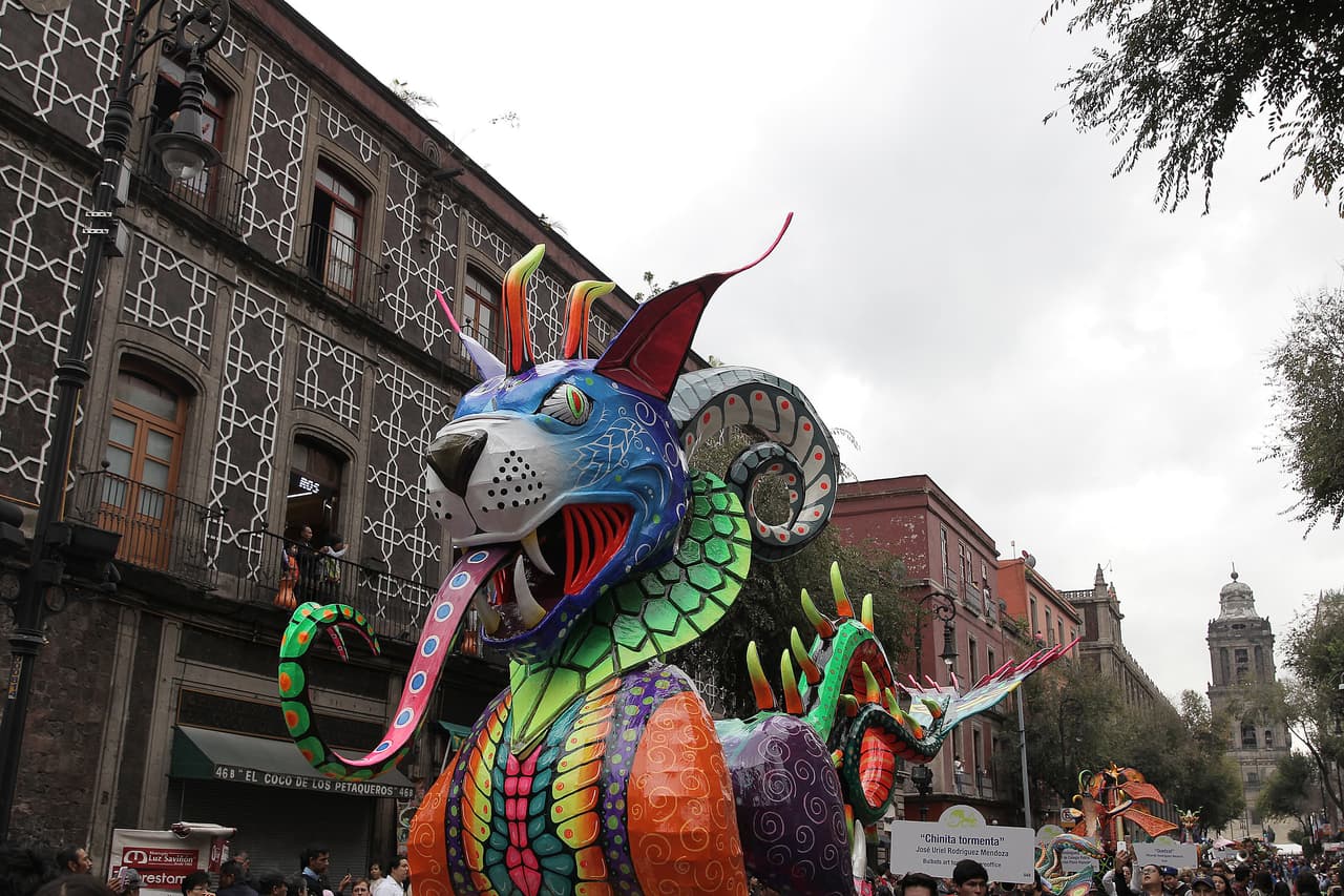 Al artesano Pedro Linares se le atribuye la creación de estas figuras, después de un sueño.