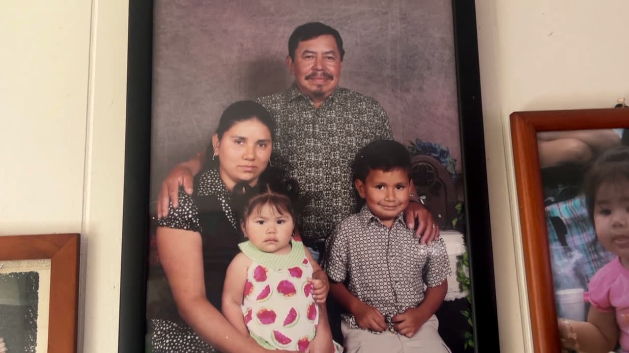 “Quiero poner mi diploma de universidad bajo el suyo”: recuerdan a padre salvadoreño que murió atropellado